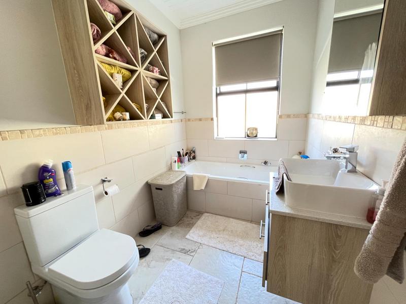 3 Bedroom Property for Sale in Glen Lilly Western Cape